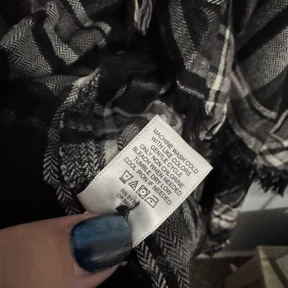 Maurices Black & White Plaid Open Front Kimono Cardigan Women's Plus Size 3X - Picture 9 of 9